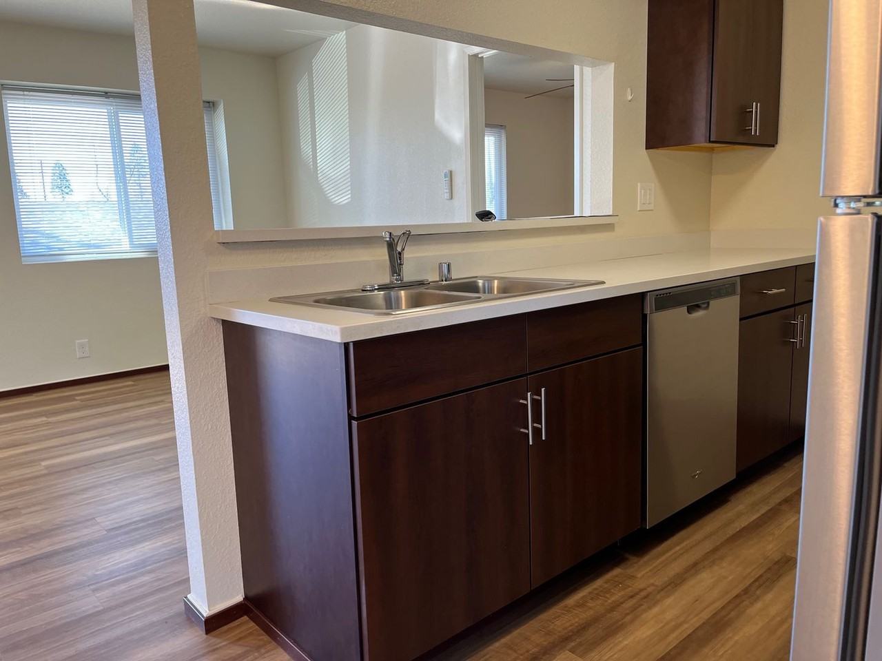 Academy Oaks - Photo 7 of 13