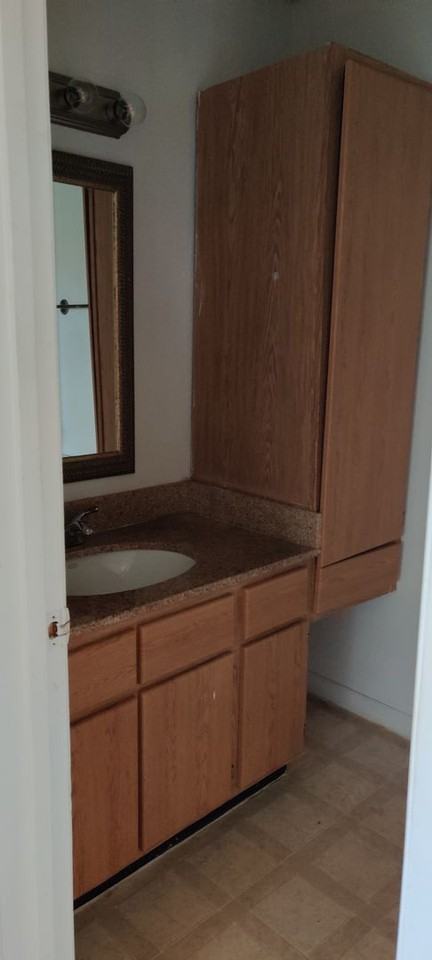 11526 Westwood Blvd - Photo 4 of 14