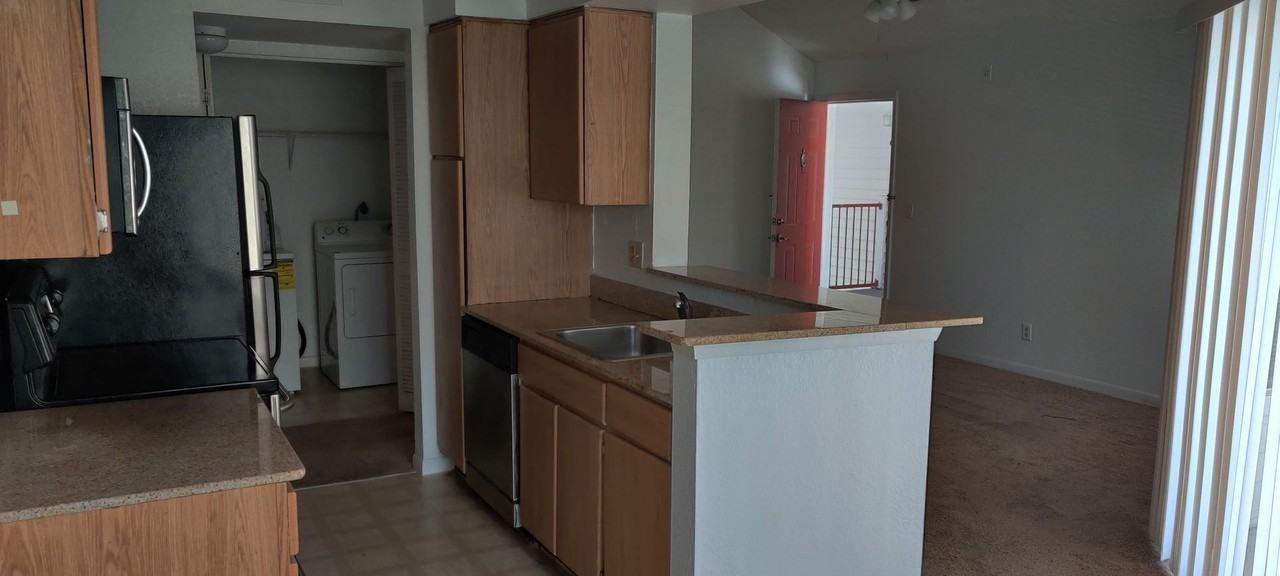 11526 Westwood Blvd - Photo 7 of 14