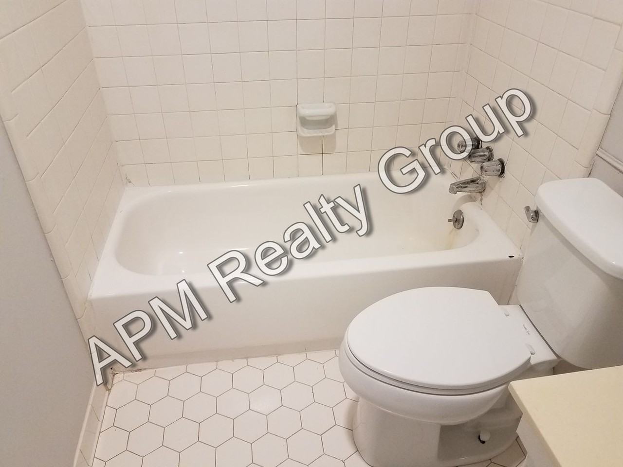 101 Cherry Hall Dr - Photo 4 of 10