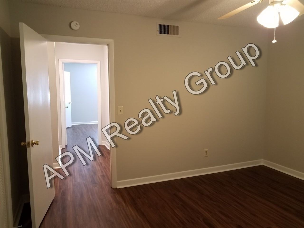101 Cherry Hall Dr - Photo 5 of 10