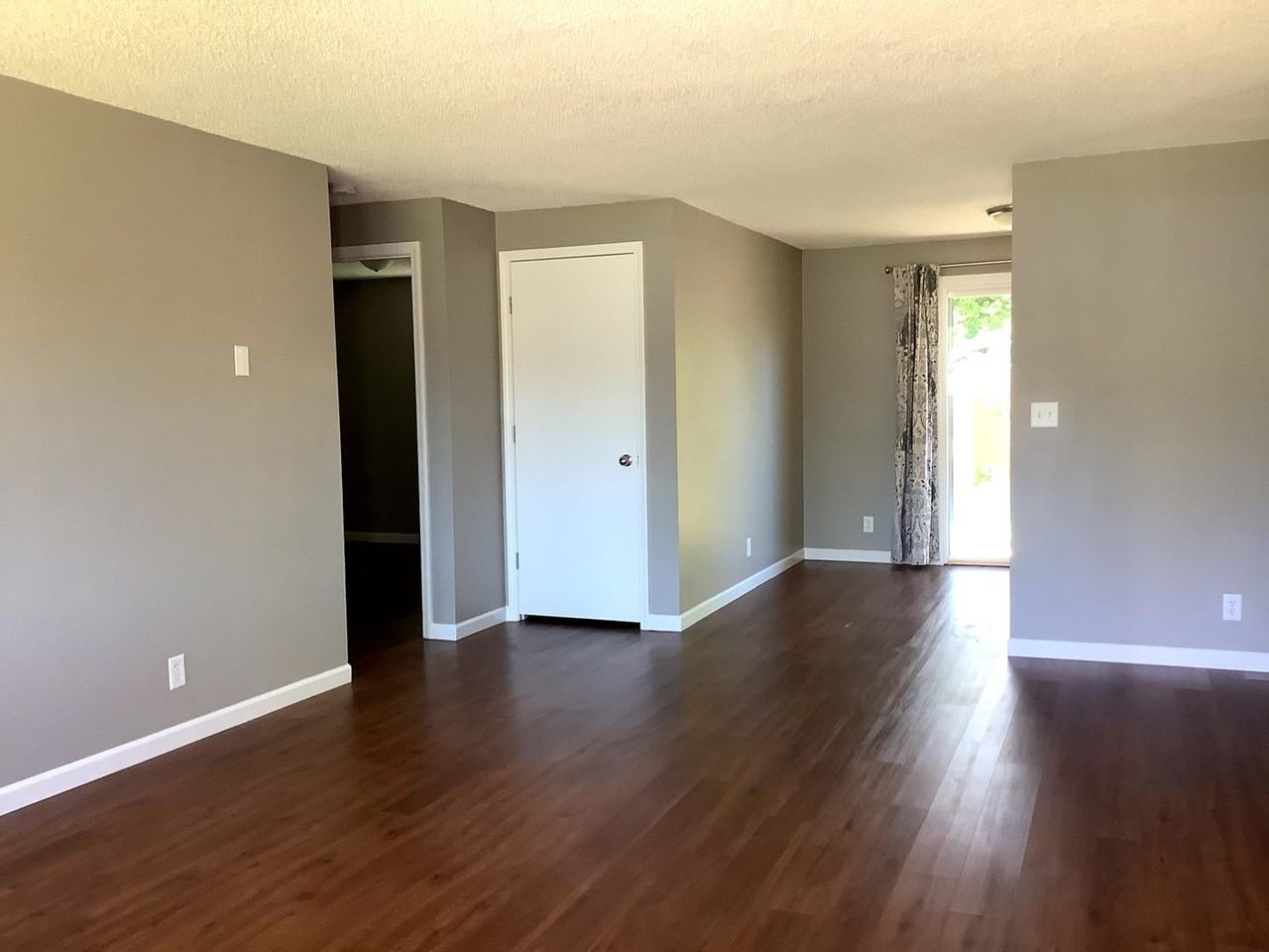 4842 Elderberry Loop - Photo 2 of 14