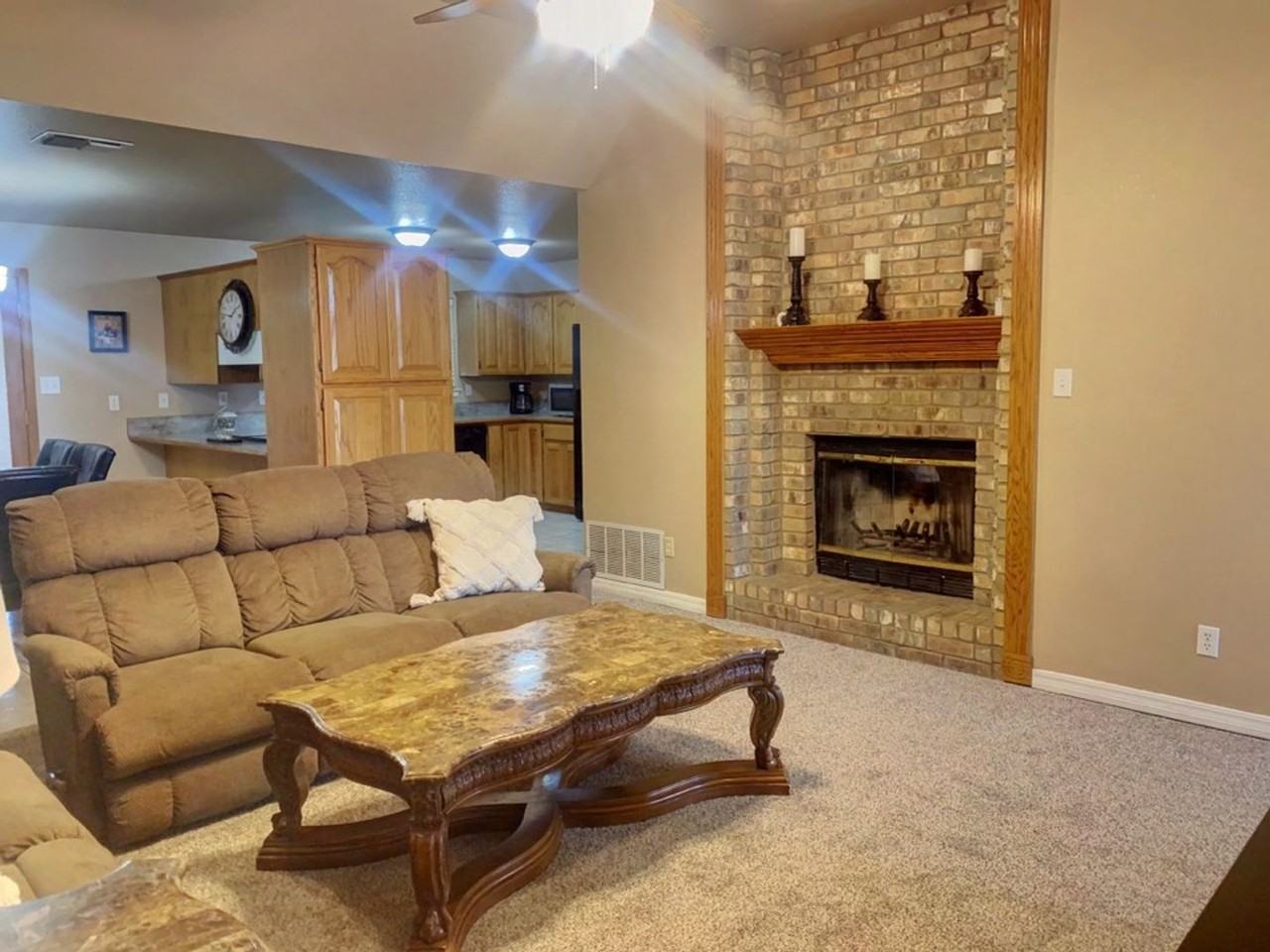2110 W Briscoe Ave - Photo 3 of 50