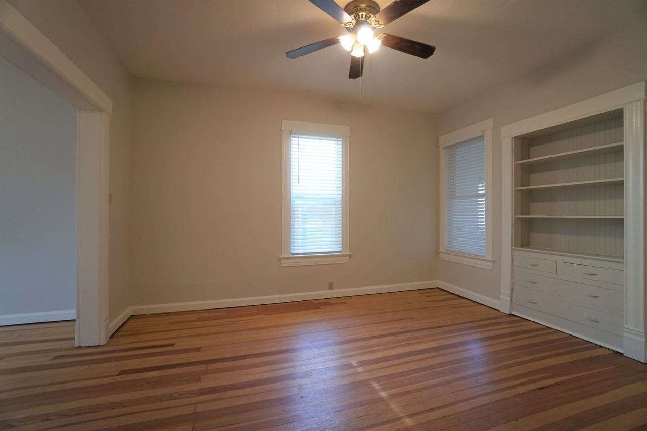 808 E Kiowa St - Photo 6 of 20