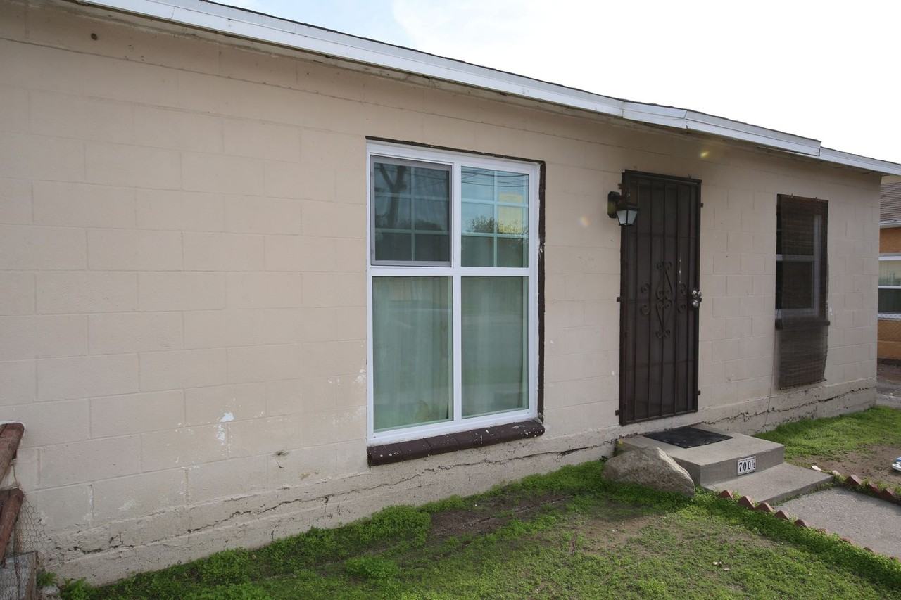 700 1/2 S Kalisher St - Photo 3 of 13