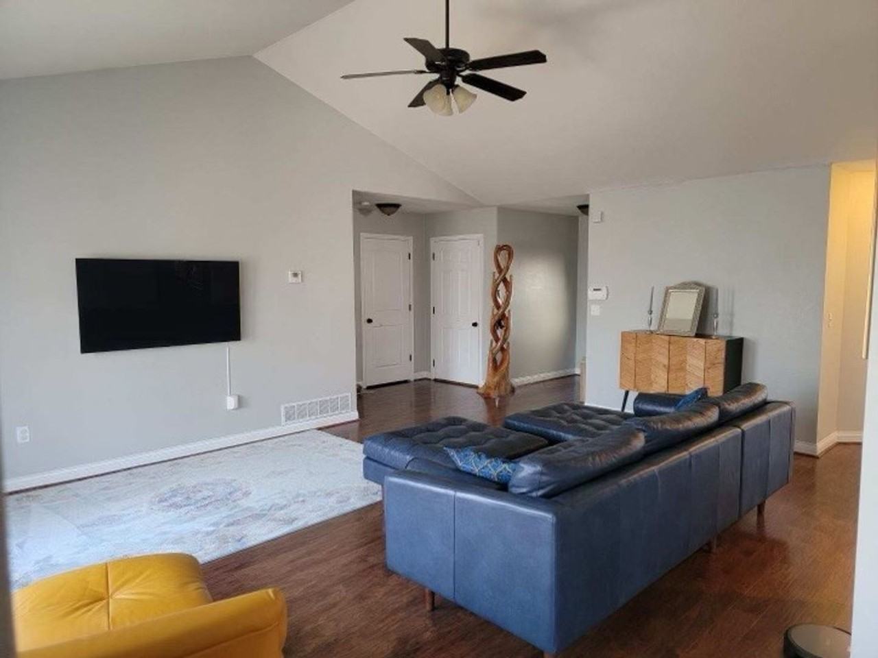 230 Settlers Pass - Photo 4 of 29