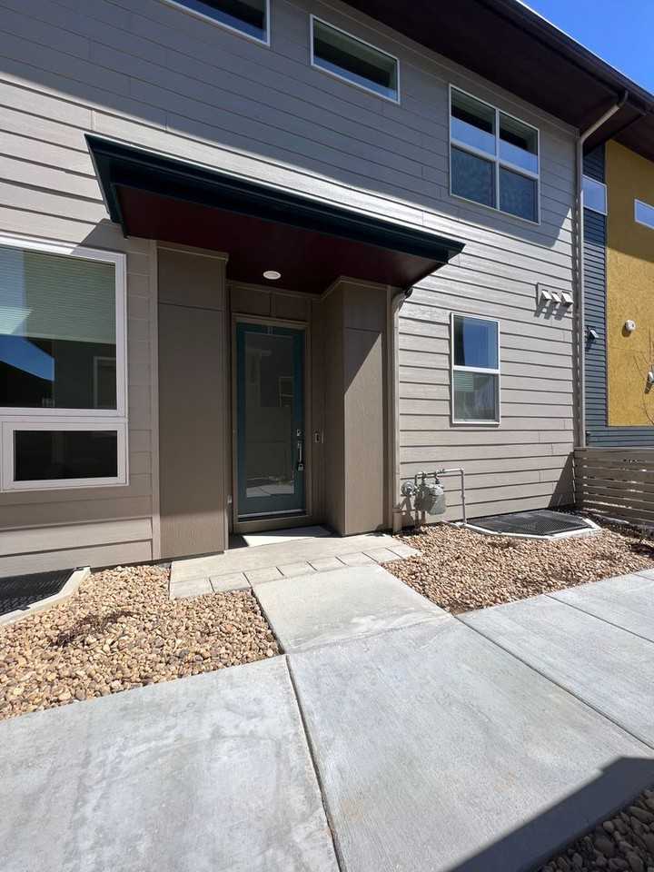 751 Cristo Ln #B - Photo 4 of 21