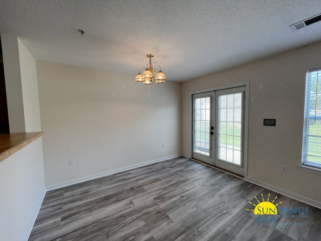 277 Swaying Pine Ct - Photo 3 of 14