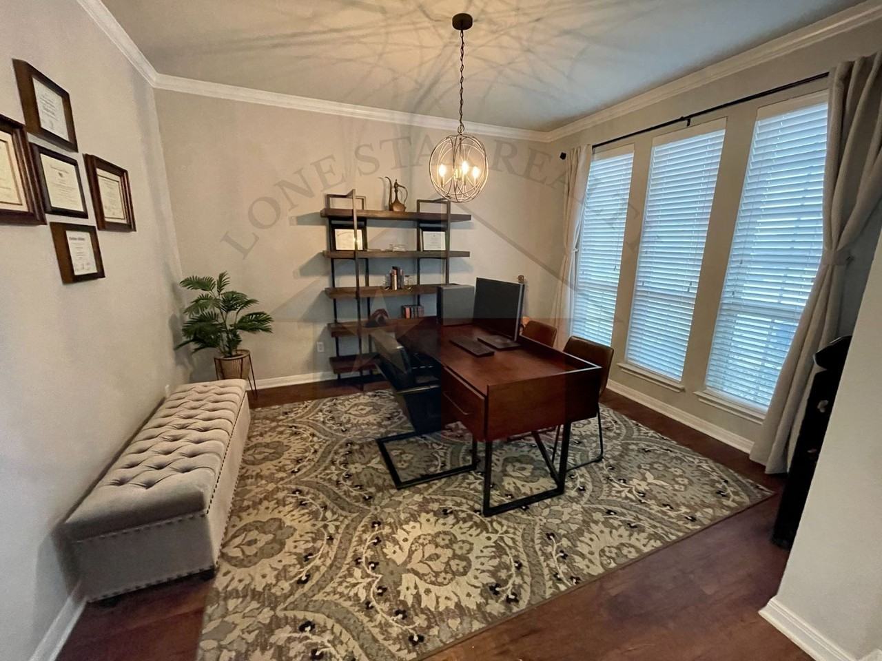 1627 Neff Dr - Photo 5 of 31