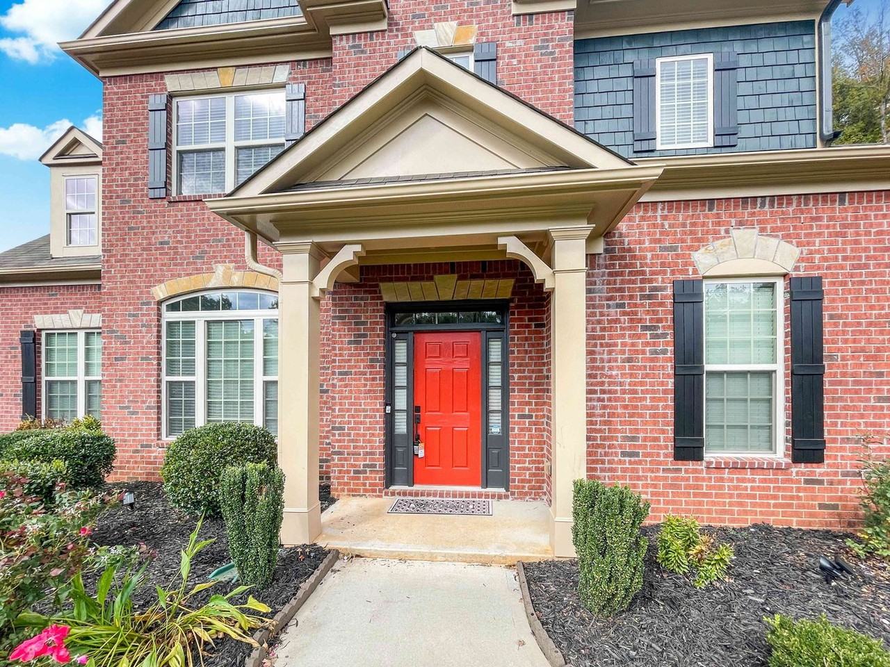 4450 Wooded Oaks Nw - Photo 3 of 50