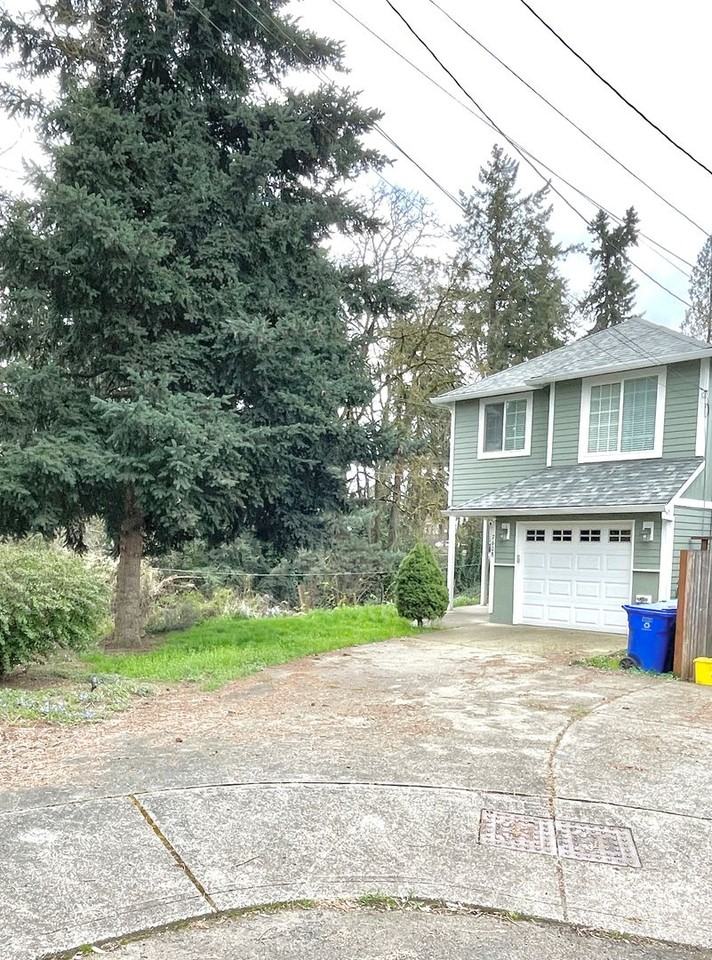 7608 N Edison St - Photo 2 of 16