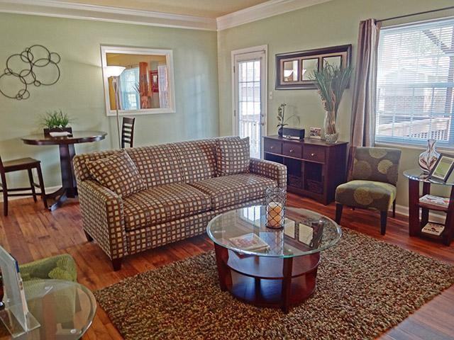 Yorktown Club - Photo 3 of 16