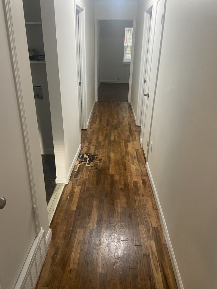 964 Blythe St #NA - Photo 3 of 10