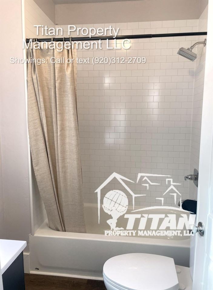 1126 Central St #1 - Photo 6 of 10