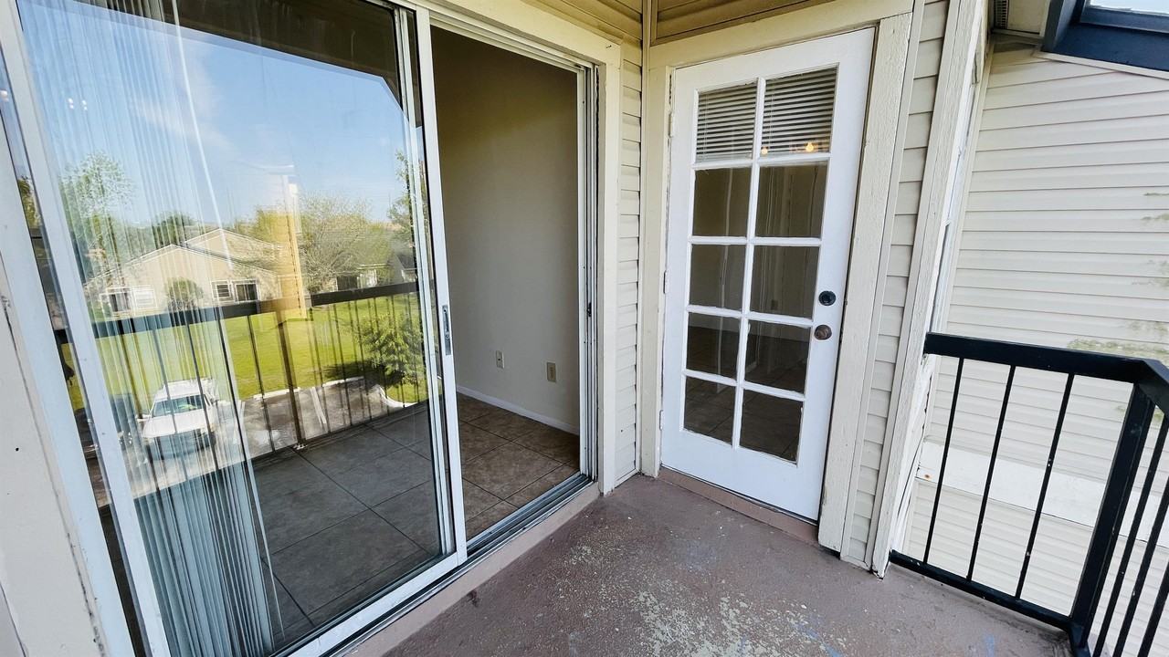1932 Lake Atriums Cir #85 - Photo 7 of 23