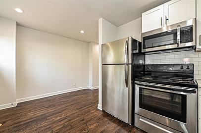 215 South Gardner AvenueUnit 2 #1 - Photo 5 of 17