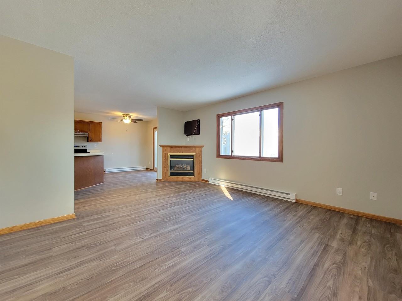 204 18th St Sw #5 - Photo 5 of 15
