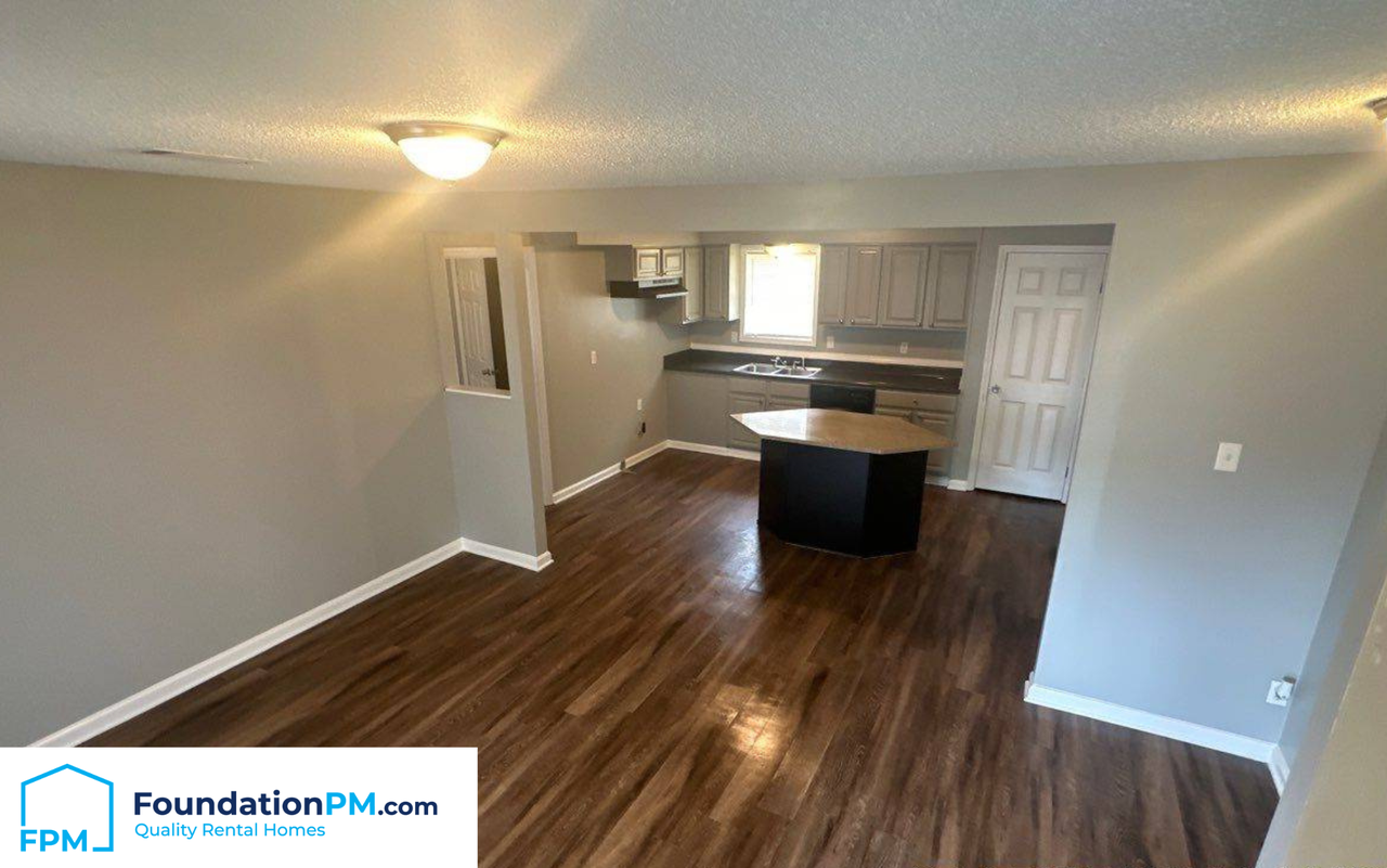 2921 Normandy Dr #1 - Photo 5 of 15