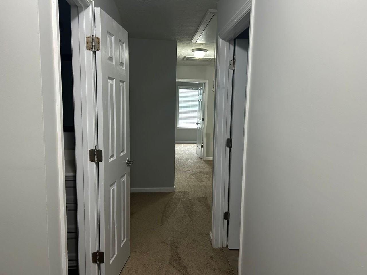 2212 River Park Ct - Photo 3 of 12