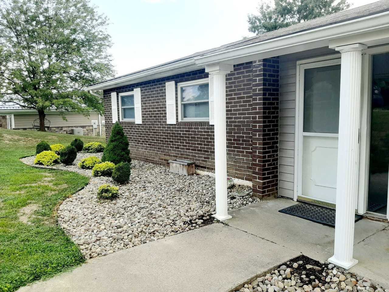 117 Diamond Ct #1 - Photo 3 of 28