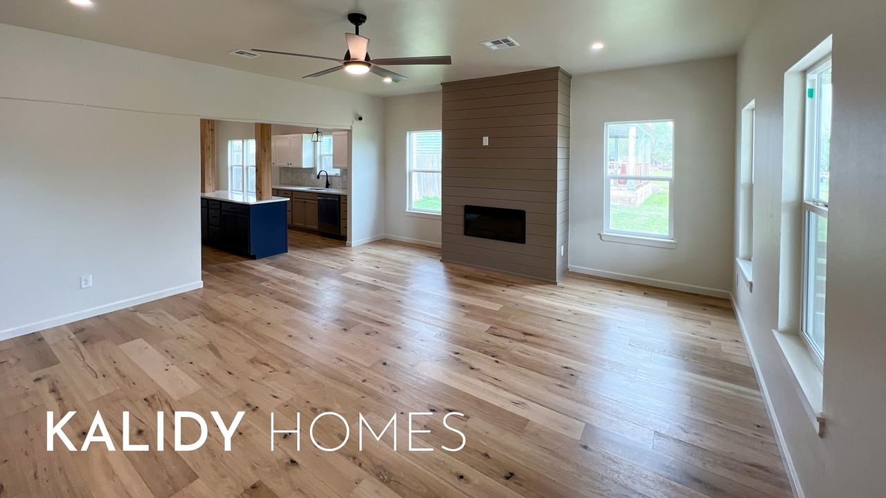 716 E Springer Ave #1 - Photo 7 of 37