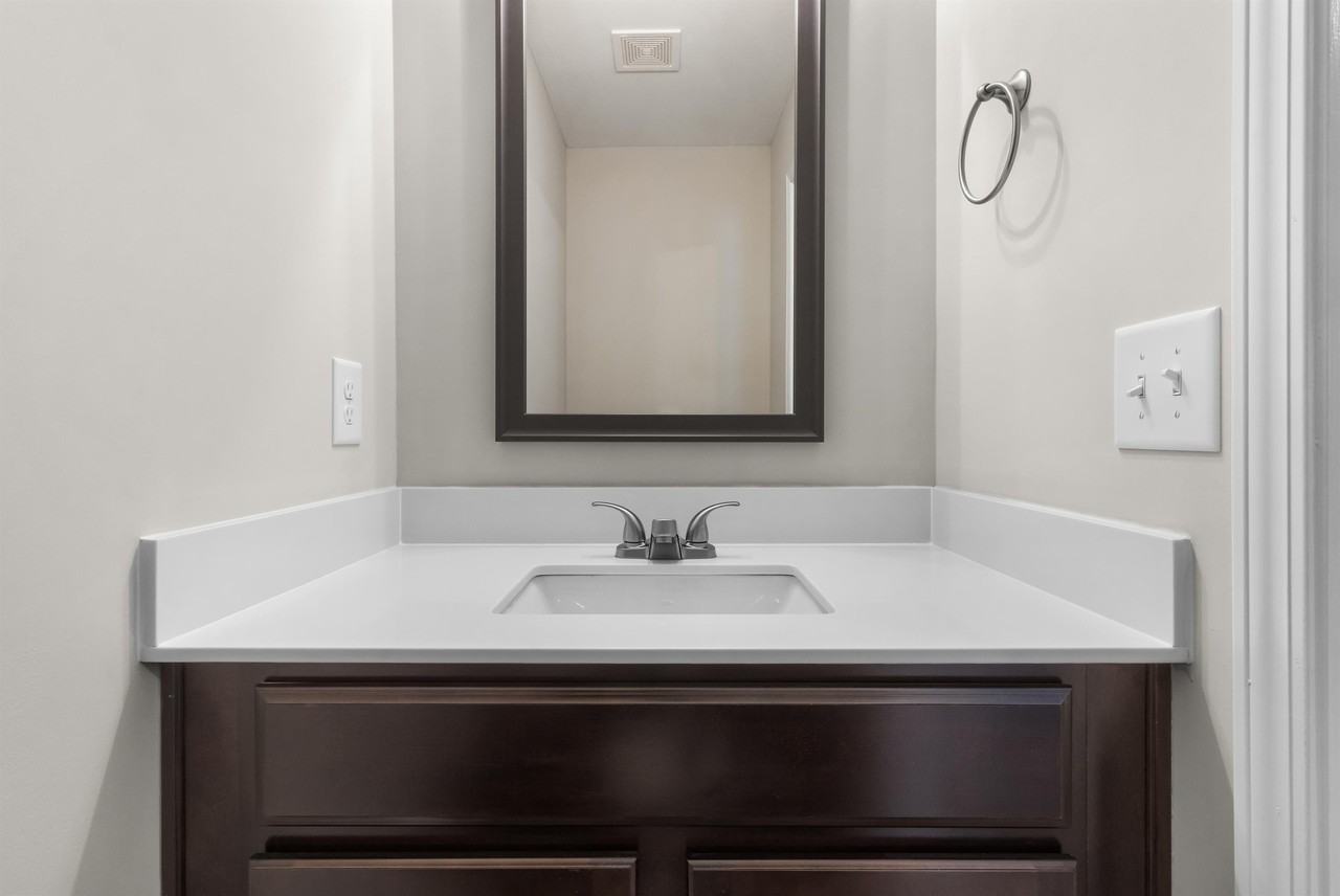 202 Burch Rd Bldg B #6 - Photo 5 of 19