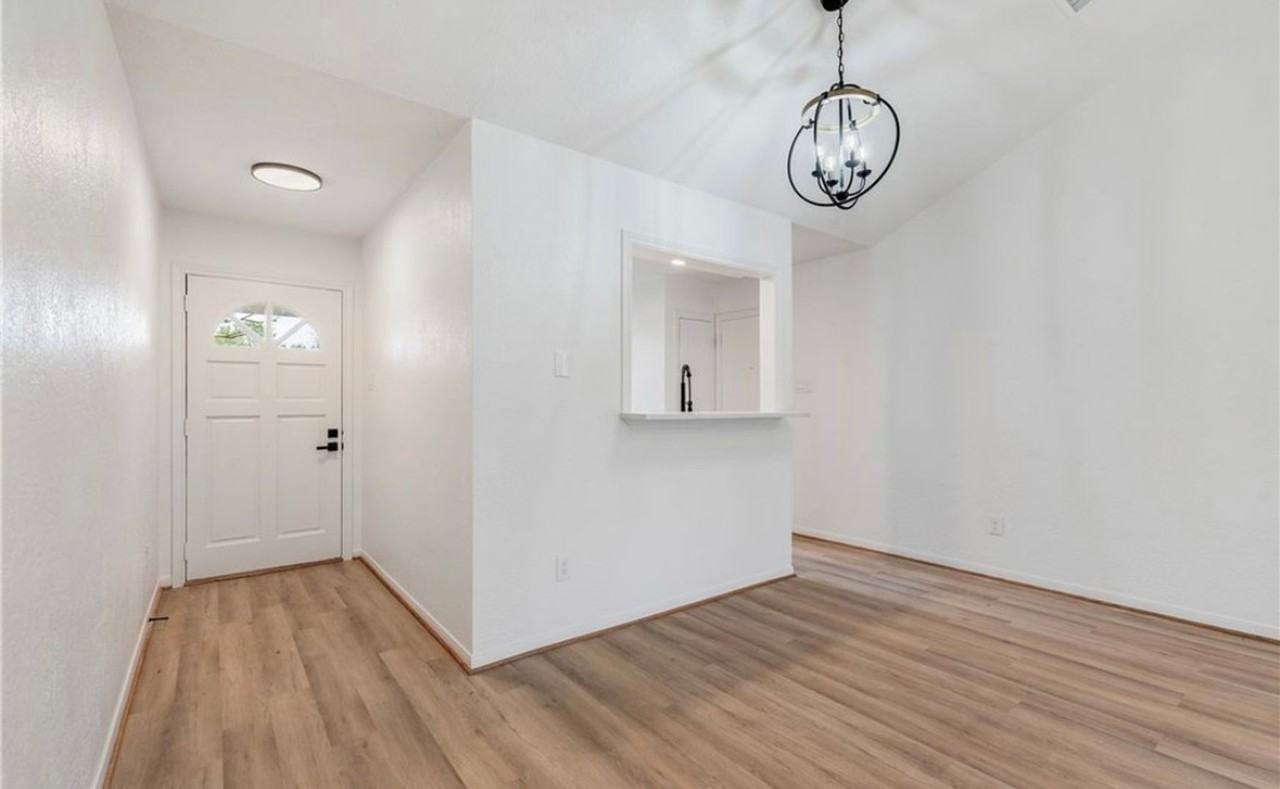 503 Lansing Ct - Photo 5 of 18