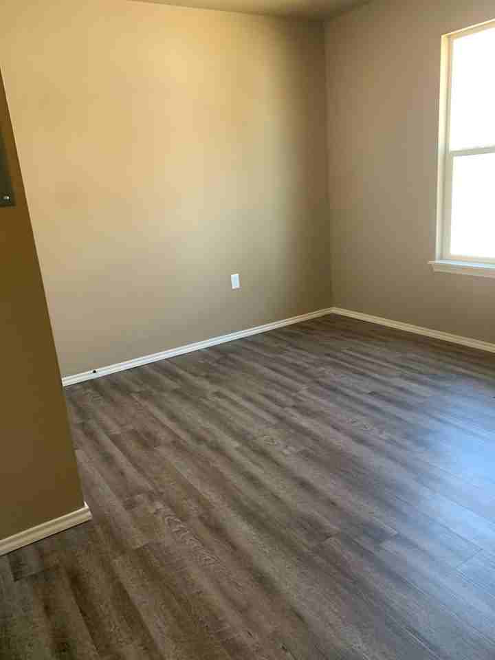 CBS 6522 Temple Avenue - Photo 2 of 5