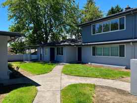 1930 Se Ash St - Photo 1 of 1