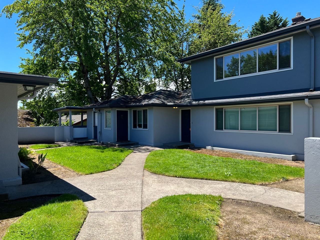 215 Se 20th Ave - Photo 5 of 25