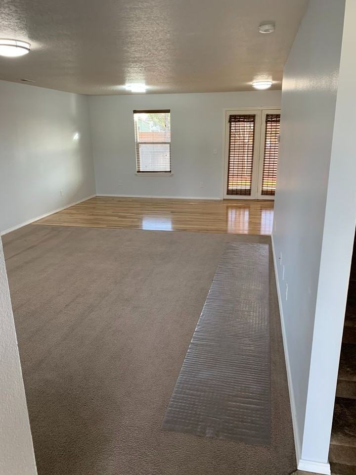 139 E Willow Creek Dr - Photo 2 of 24