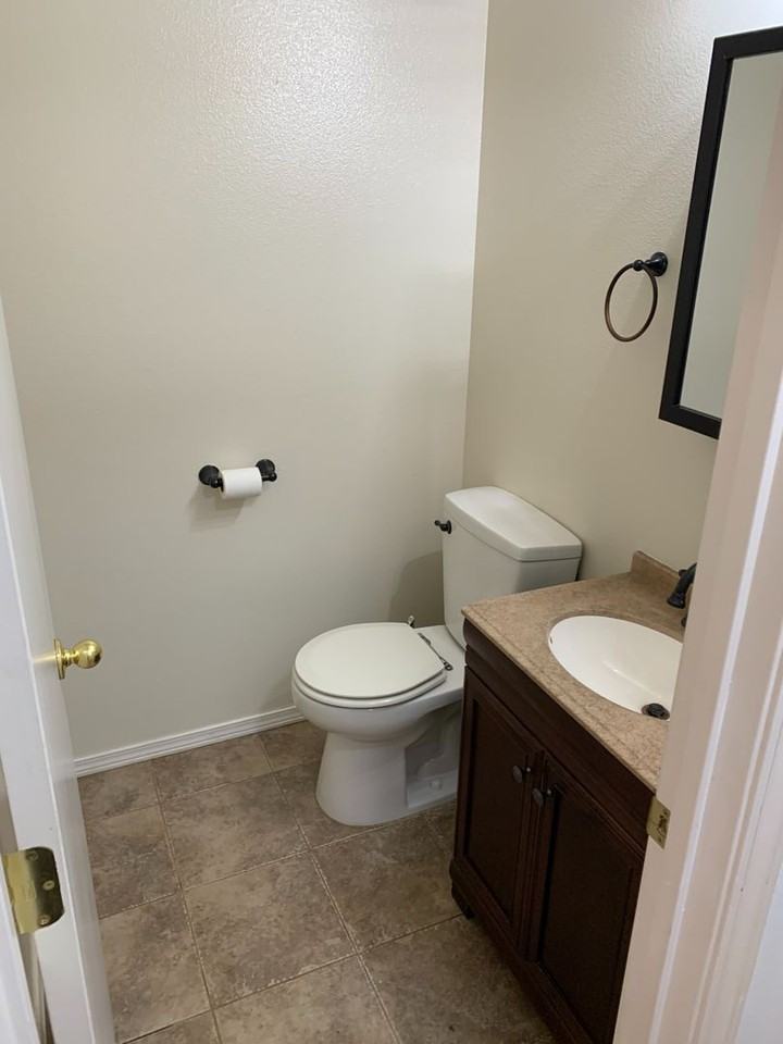 139 E Willow Creek Dr - Photo 7 of 24