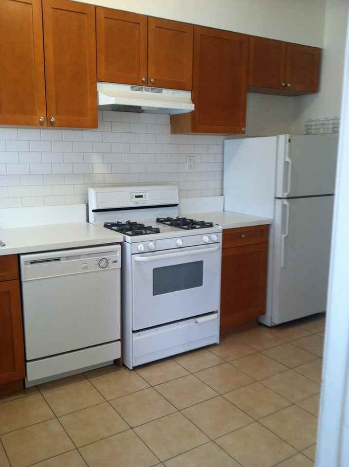 07-Highland - Photo 3 of 6