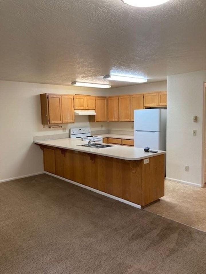 2793 S Cloverleaf Loop - Photo 6 of 26