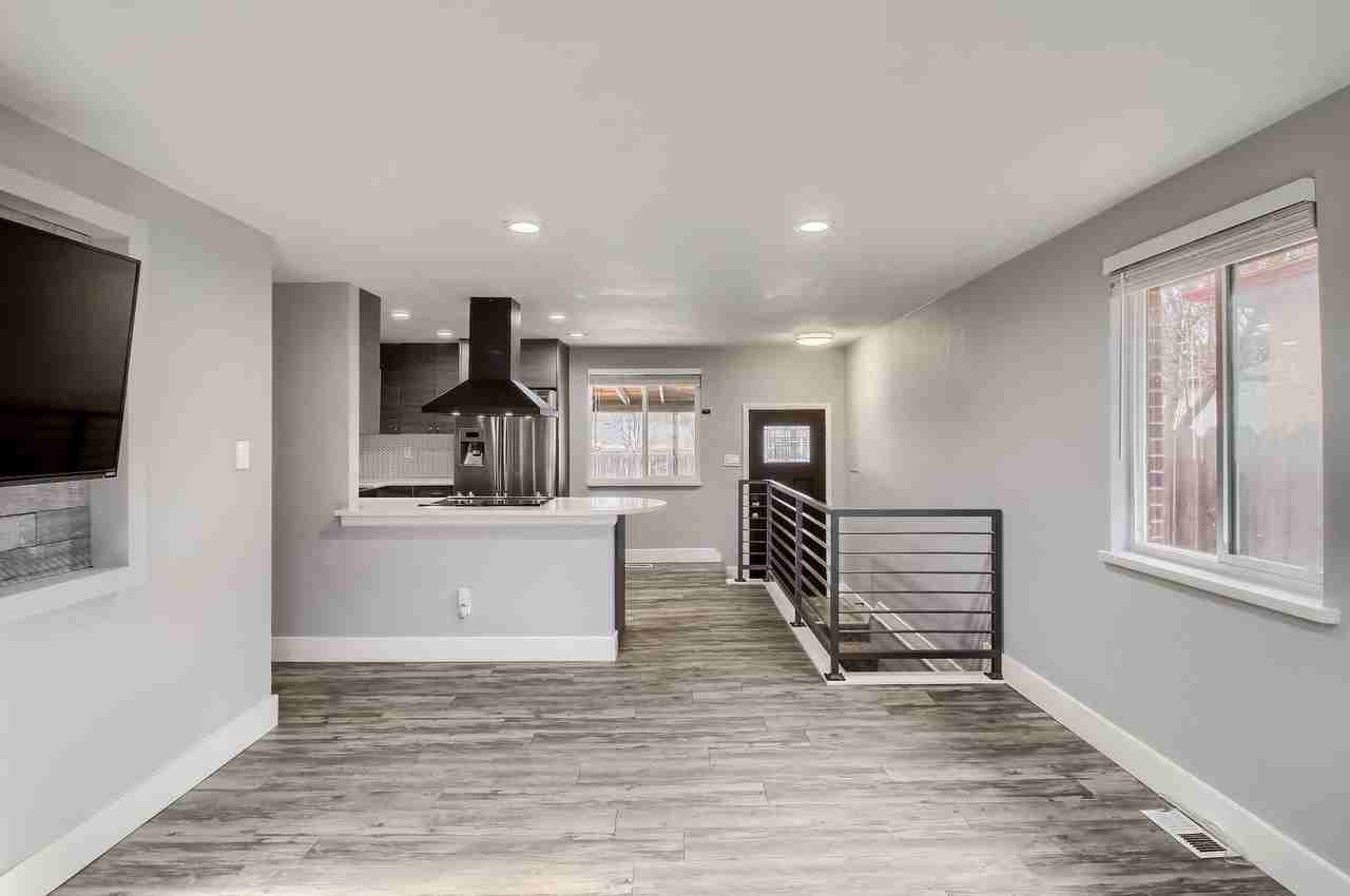 1178 Alton St - Photo 6 of 35