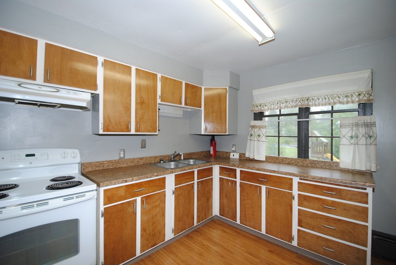 1230 9th Ave - Photo 2 of 13