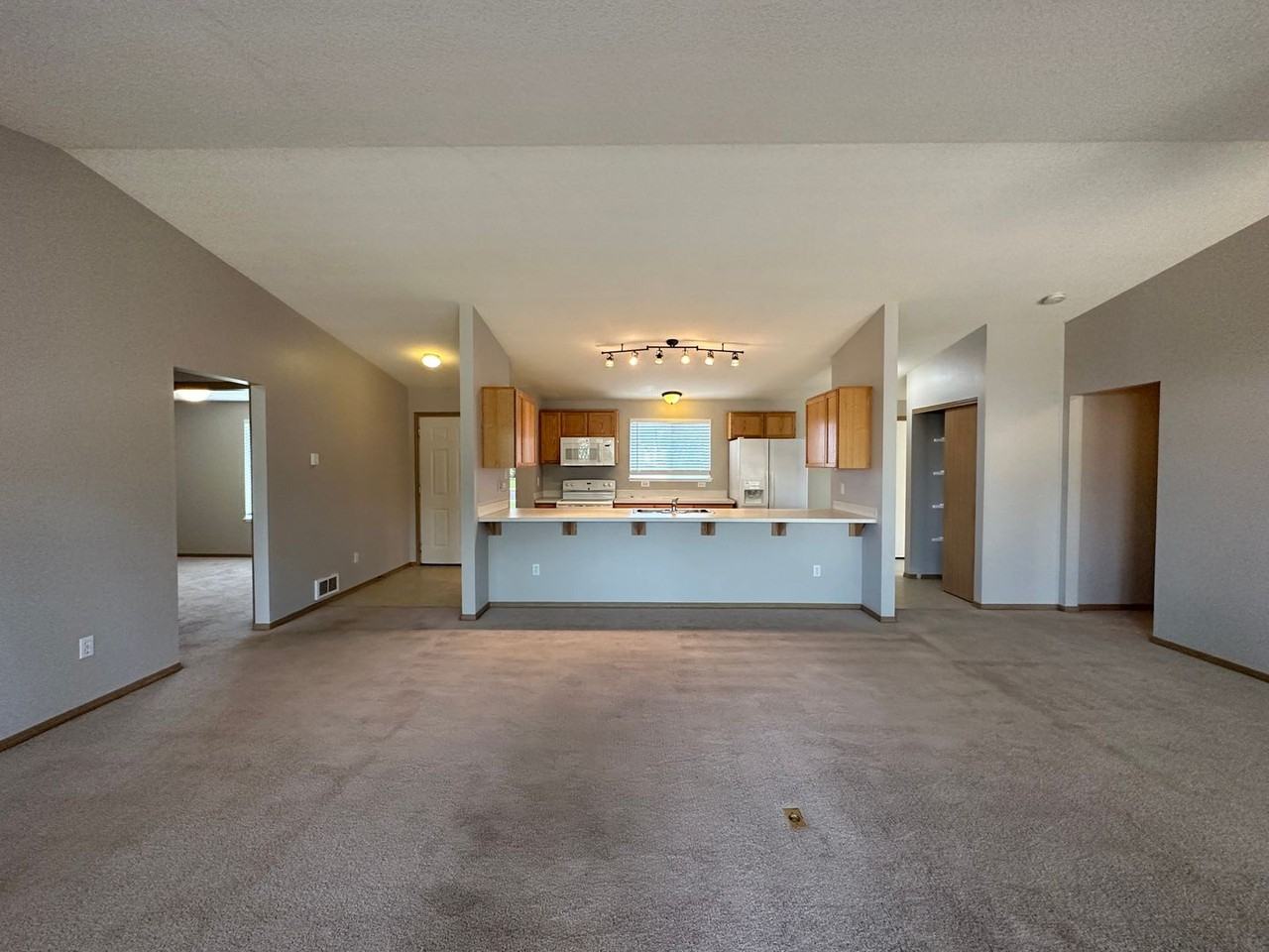 2217 Sw Lava Ct - Photo 6 of 19