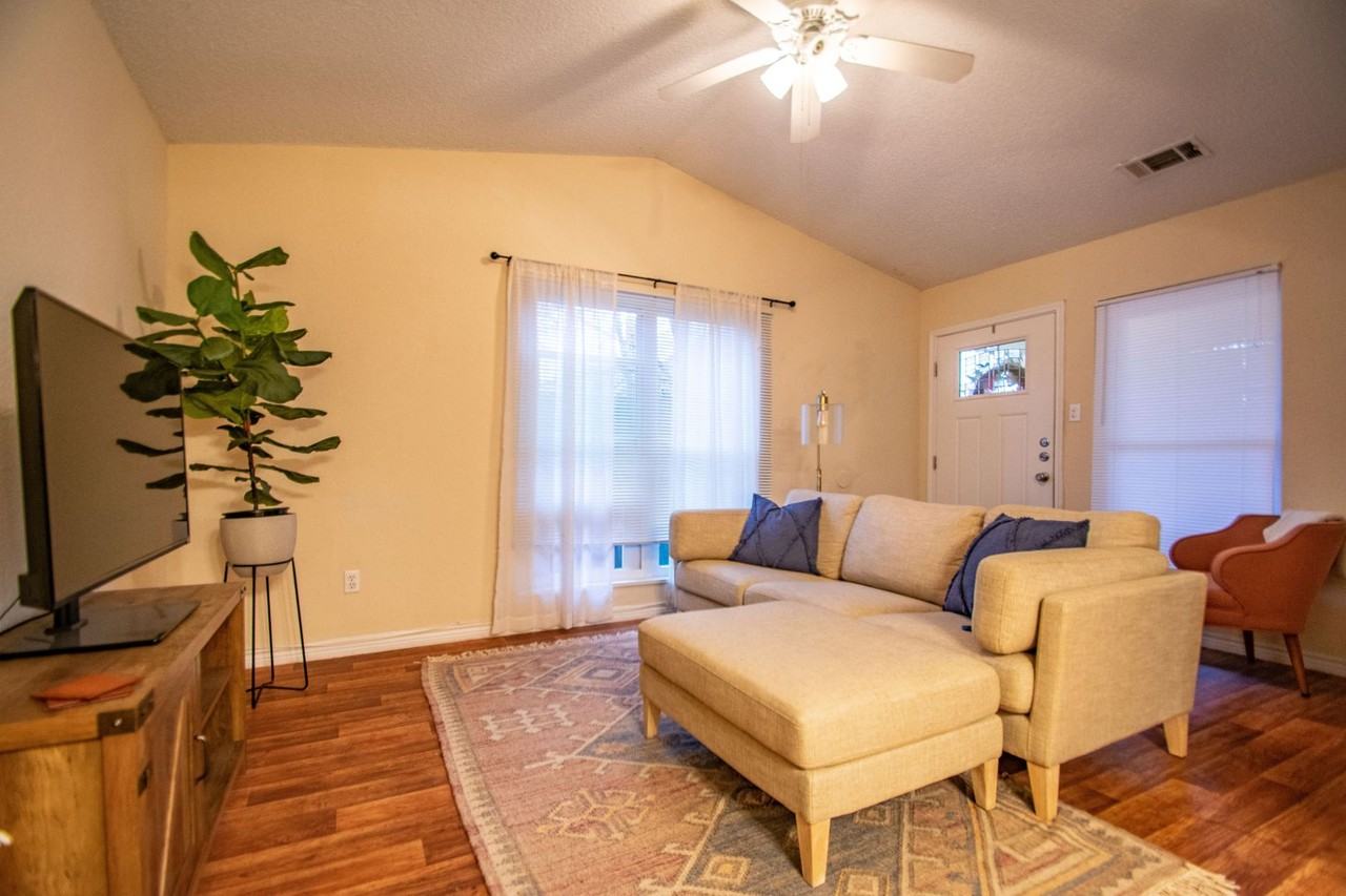 1817 Lipscomb St - Photo 2 of 10