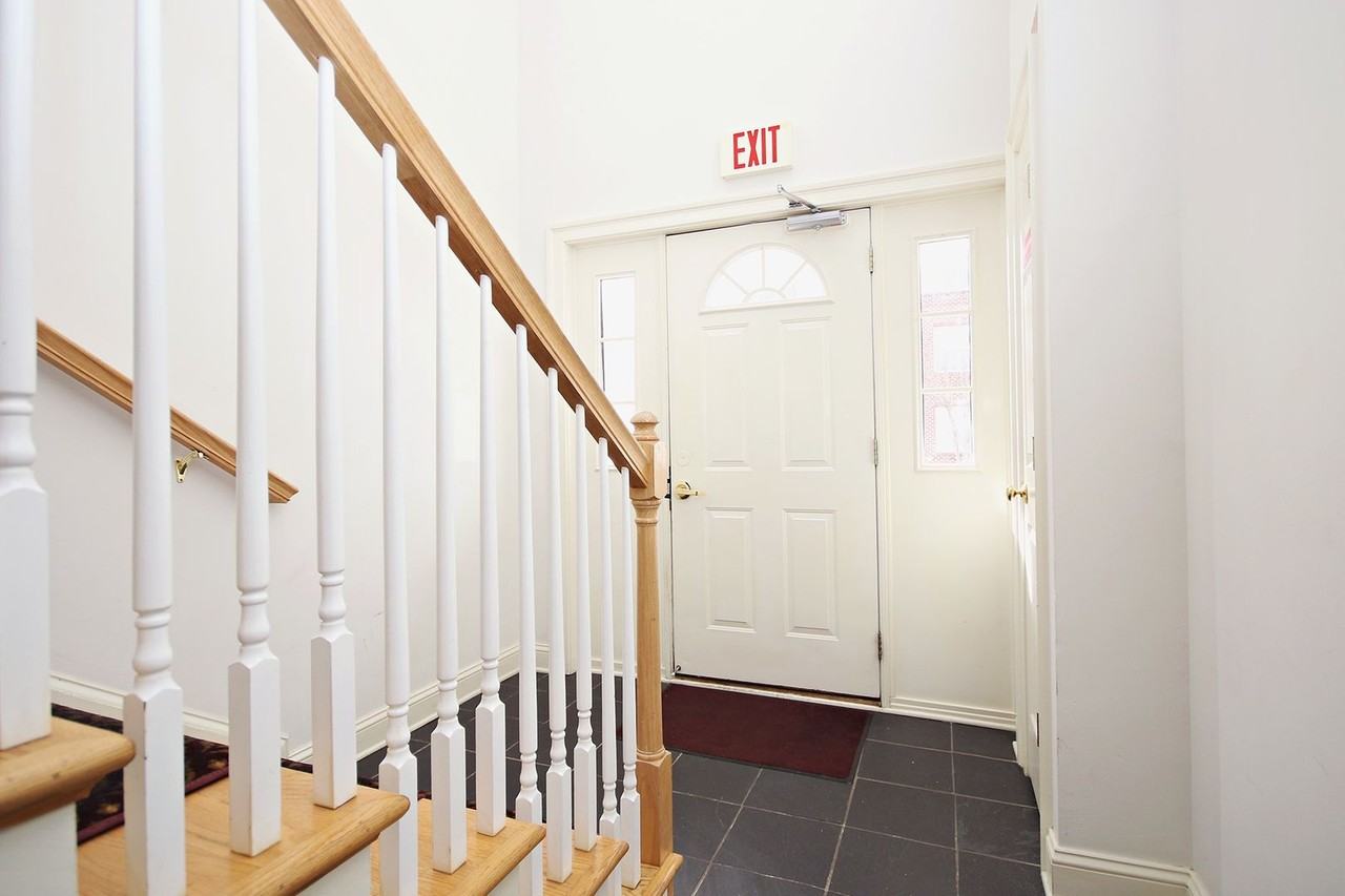 1052 Glenwood Station Ln #201 - Photo 4 of 21