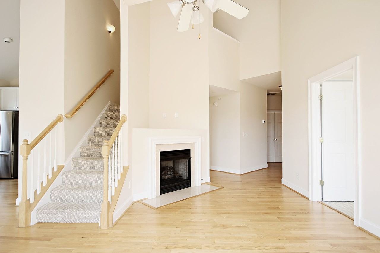 1052 Glenwood Station Ln #201 - Photo 5 of 21