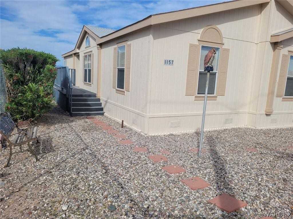 1157 E Dike Rd - Photo 2 of 20