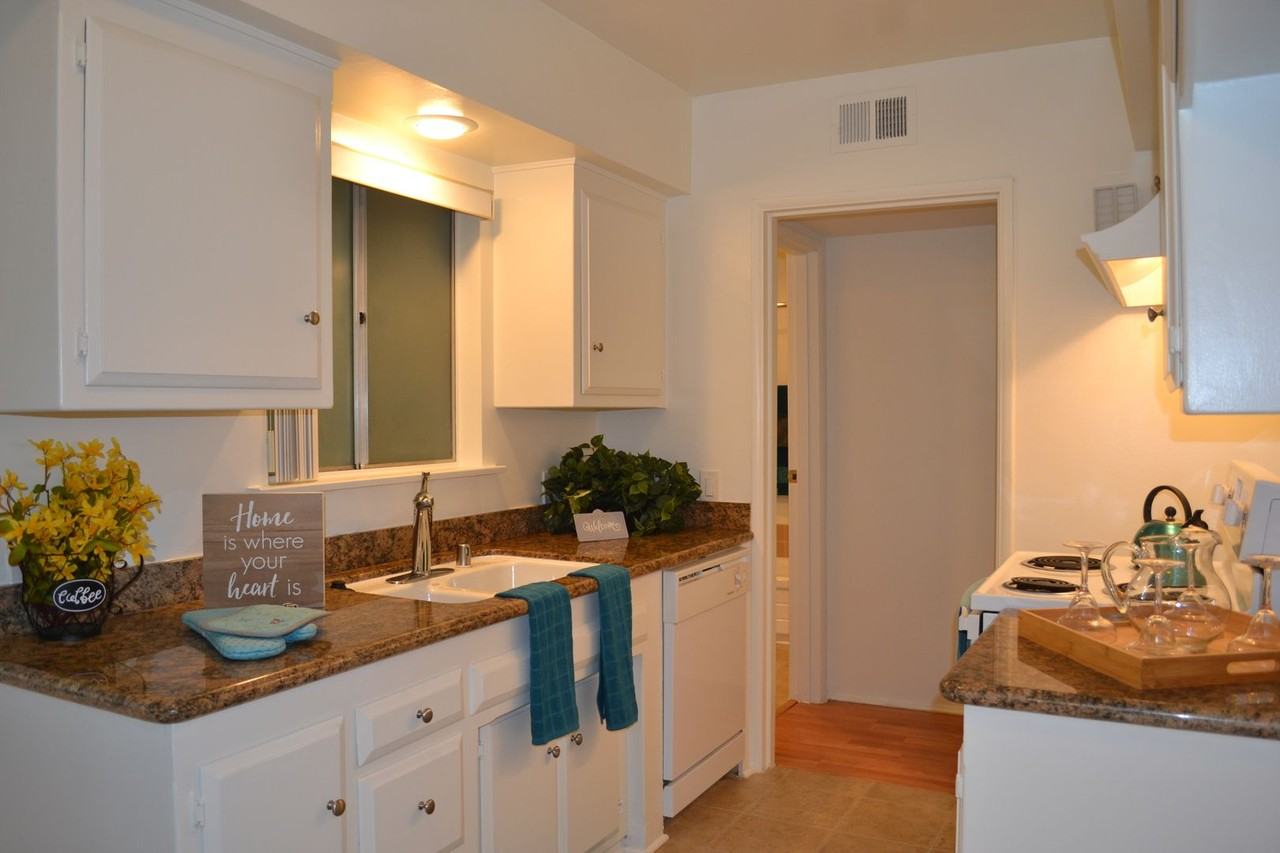 Royal Gardens Arcadia - Photo 6 of 50