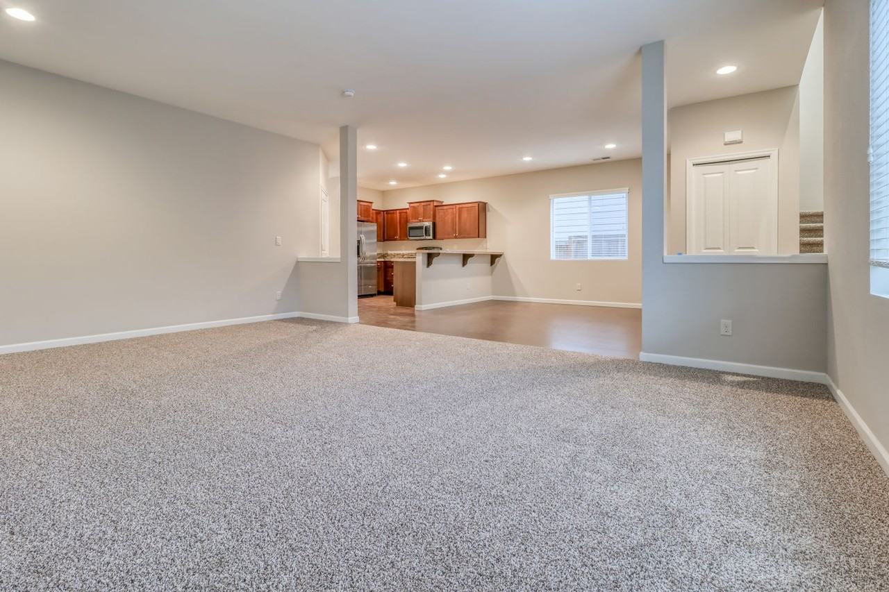 6232 Ne Sherborne St - Photo 5 of 27