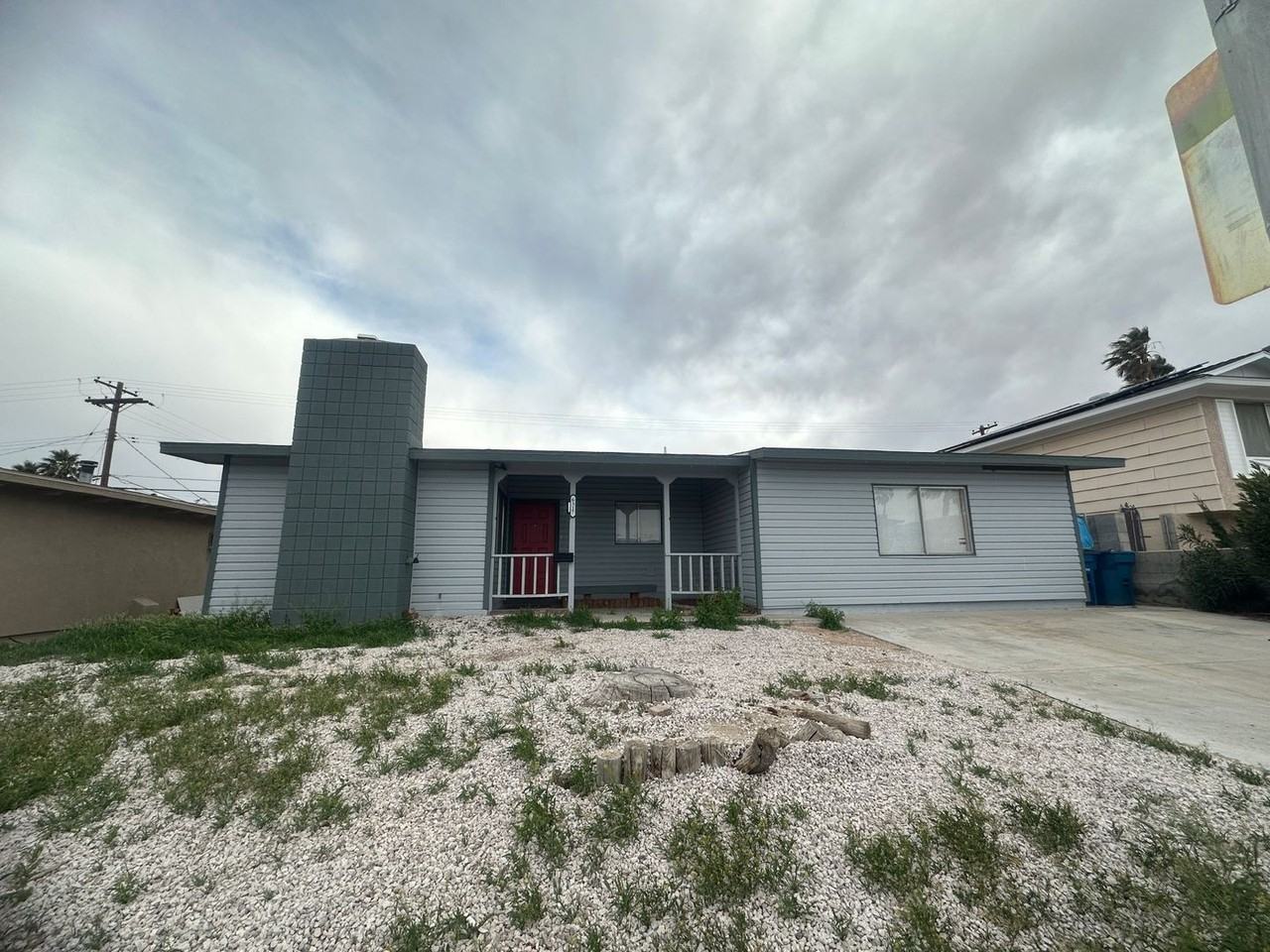 6317 Lawton Ave - Photo 2 of 24