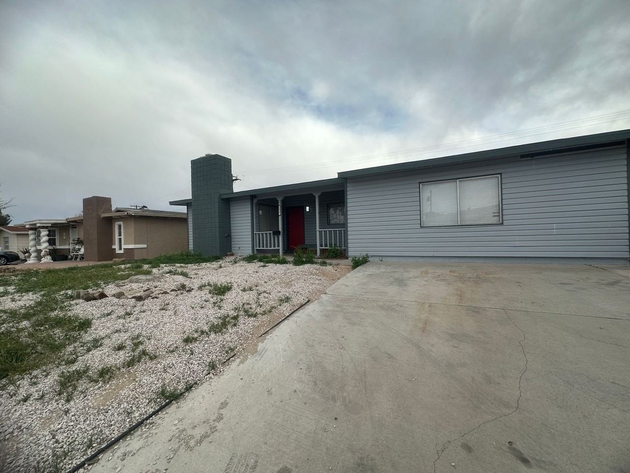 6317 Lawton Ave - Photo 3 of 24