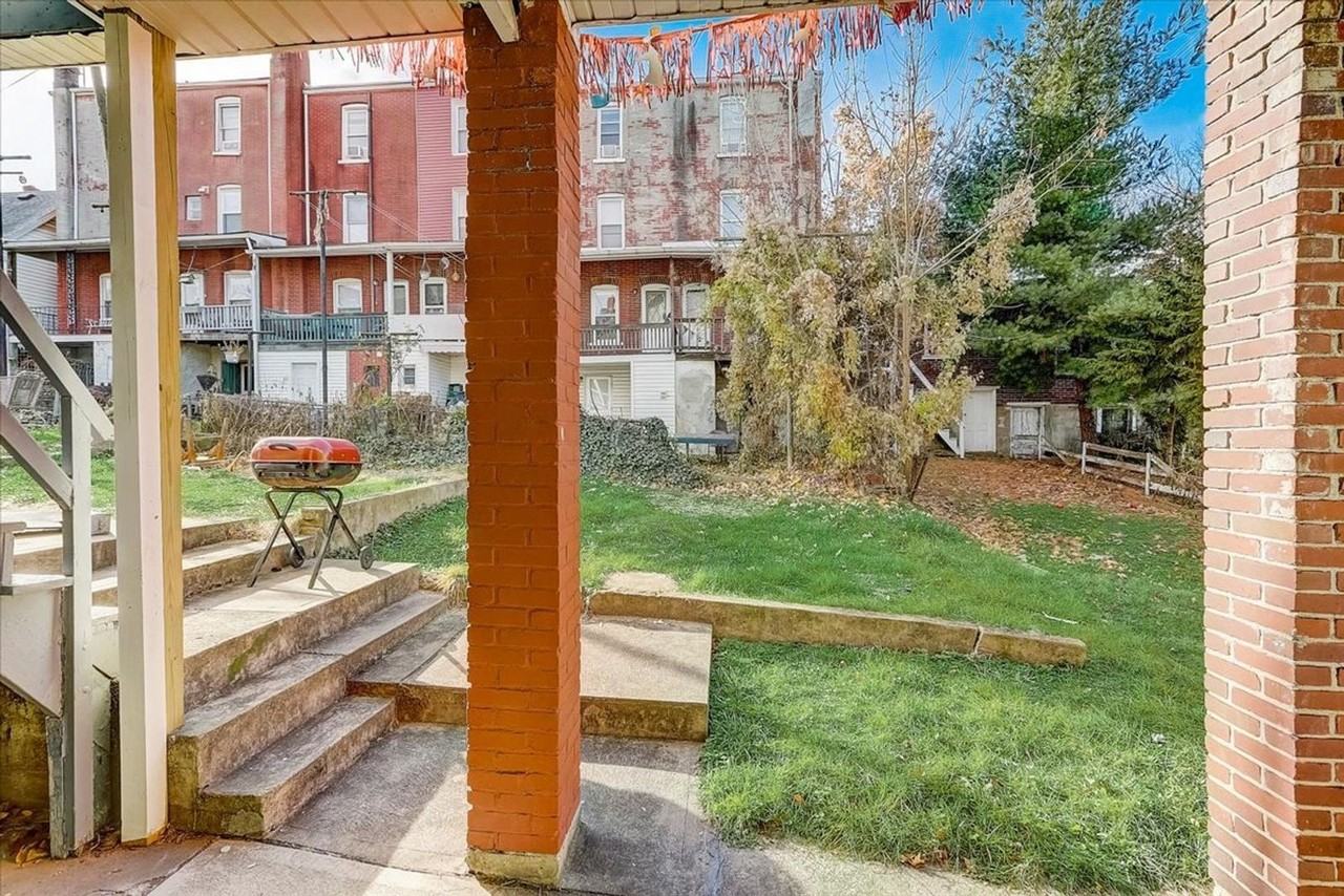 614 Pierce St - Photo 3 of 4