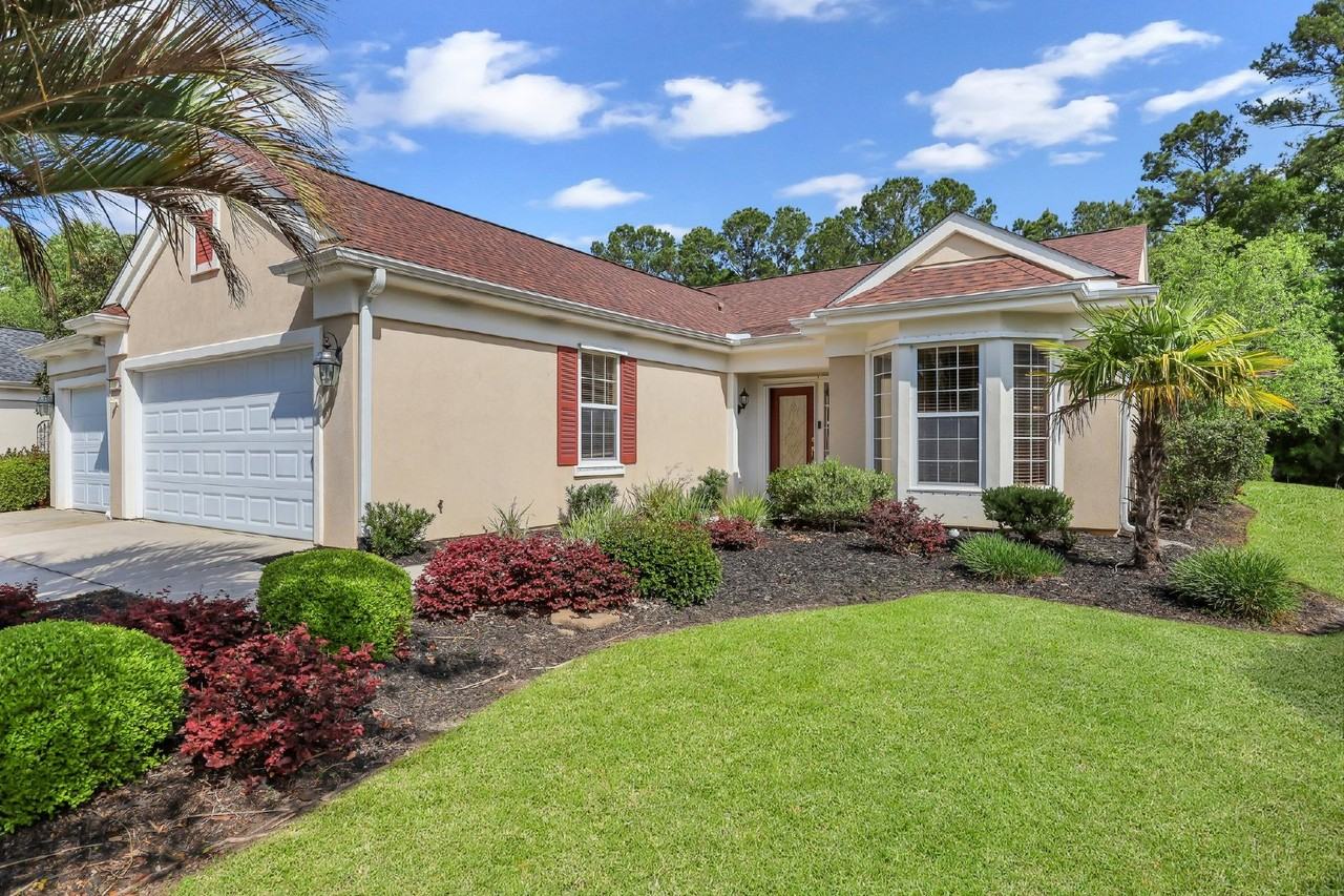 10 Candlelight Ln - Photo 2 of 50