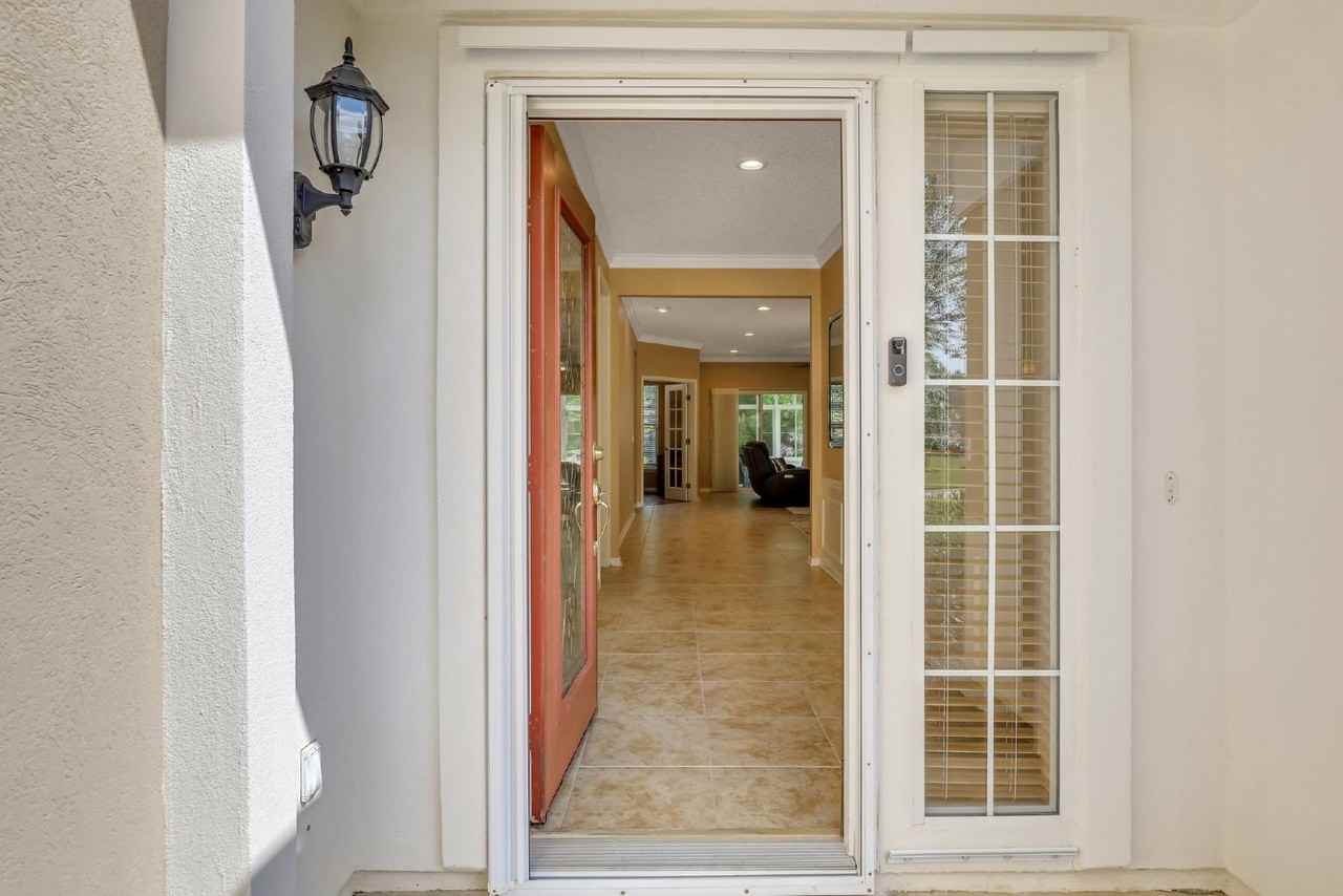 10 Candlelight Ln - Photo 5 of 50