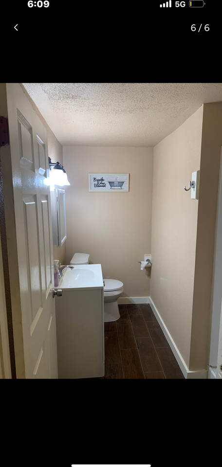 601 E Highland Blvd #B - Photo 2 of 5