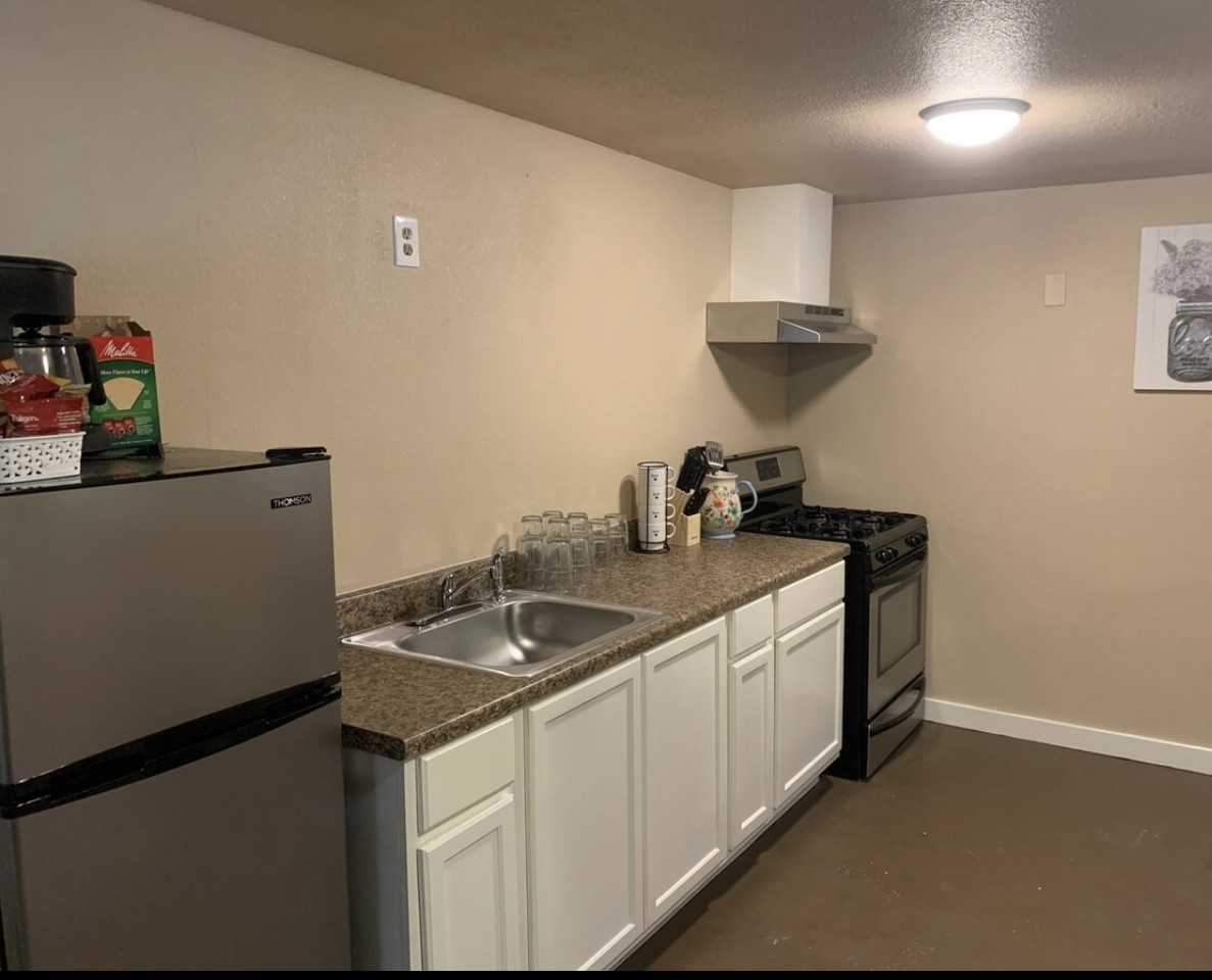 601 E Highland Blvd #B - Photo 5 of 5